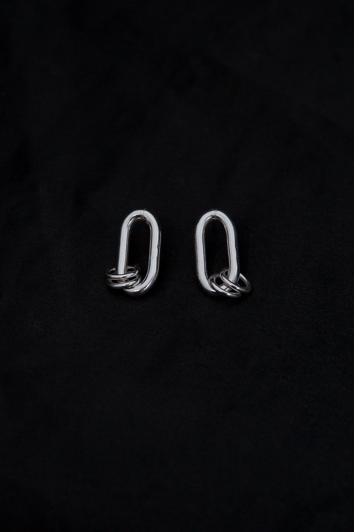 'S' Node Earrings
