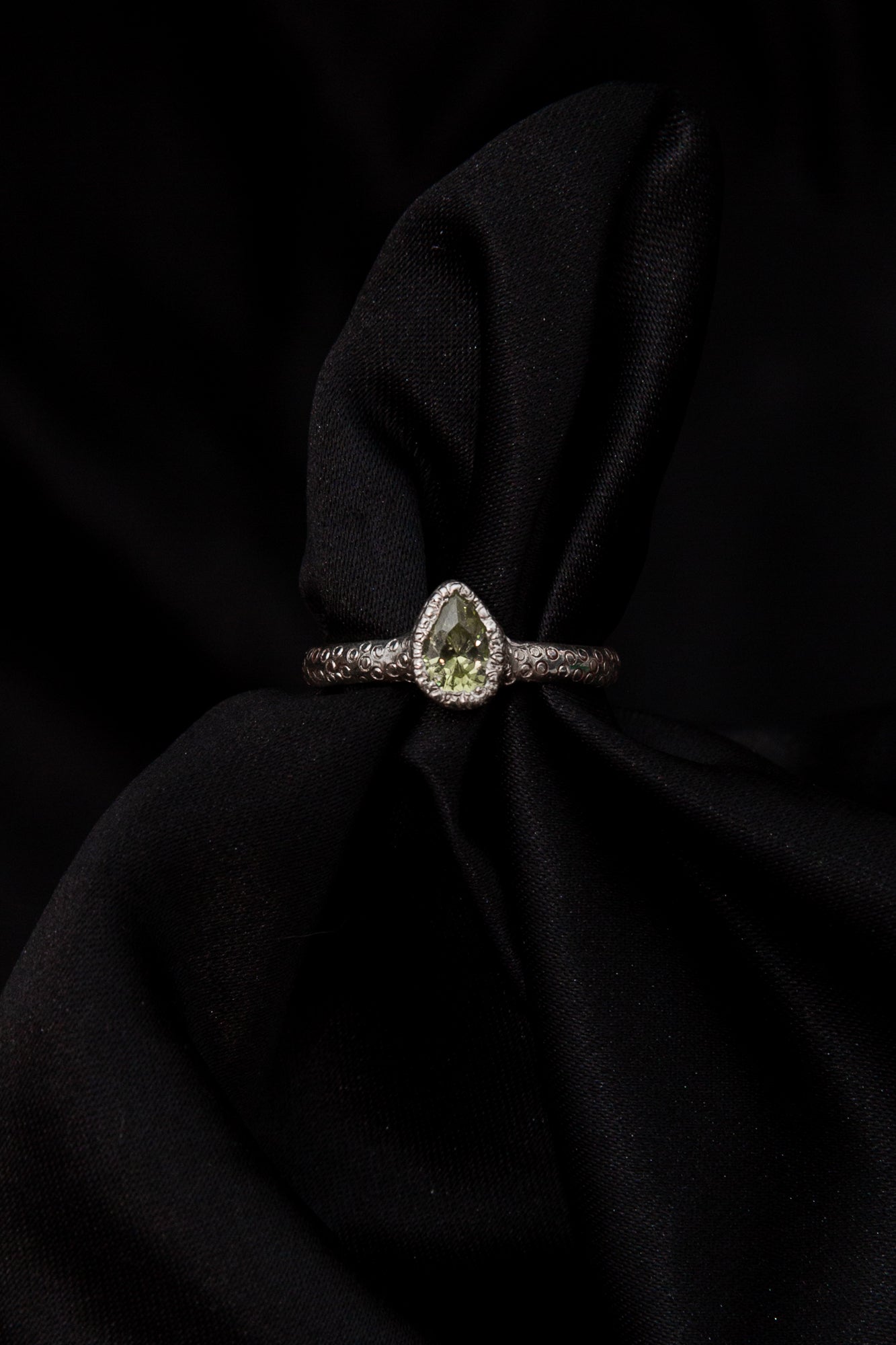 Costrizione Ring