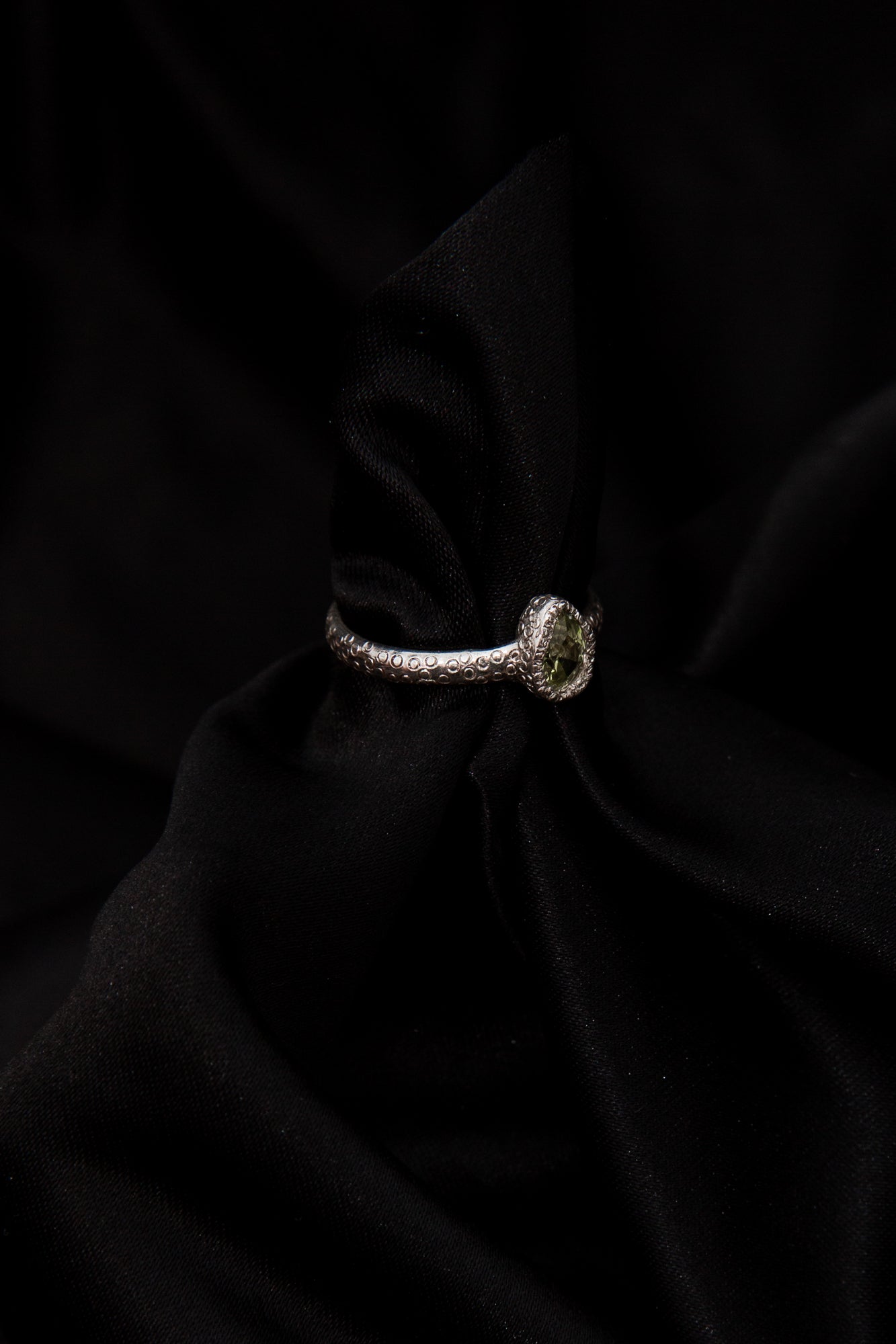 Costrizione Ring