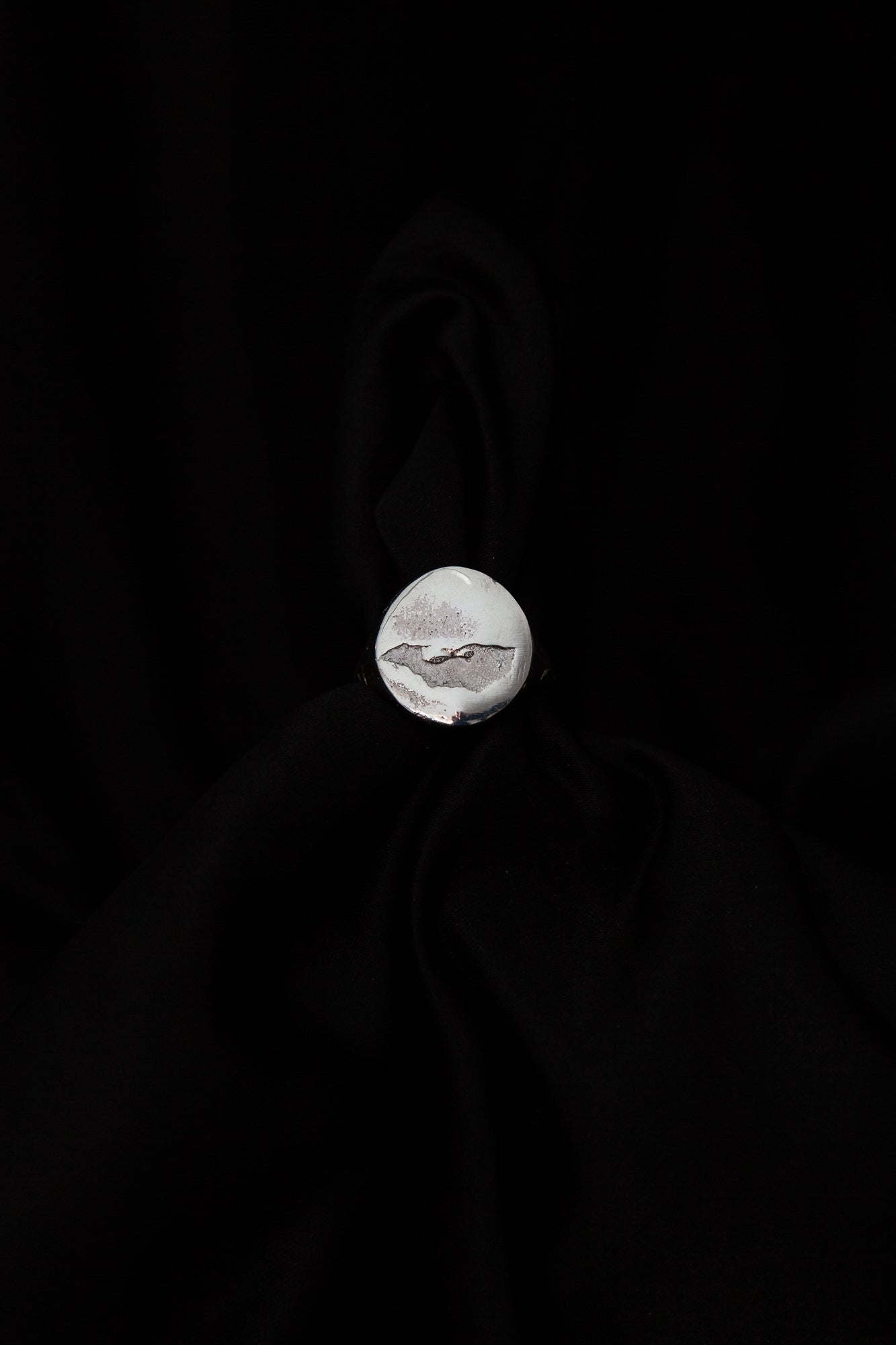 Mercurial Signet