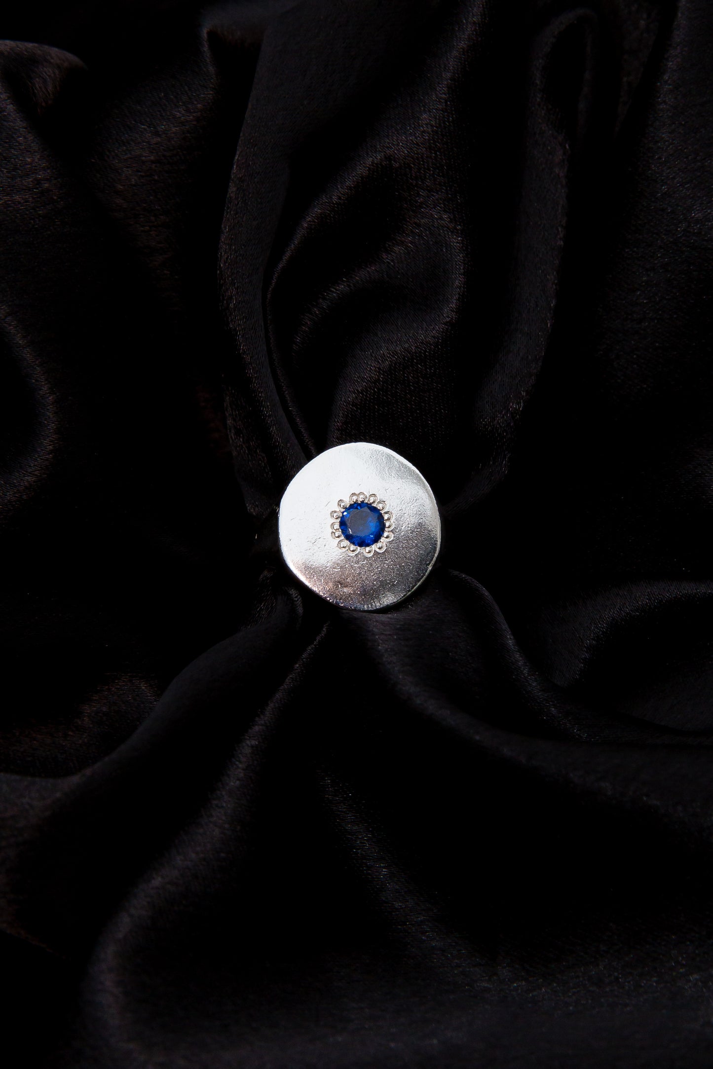 Sample Signet [DARK BLUE SPINEL]