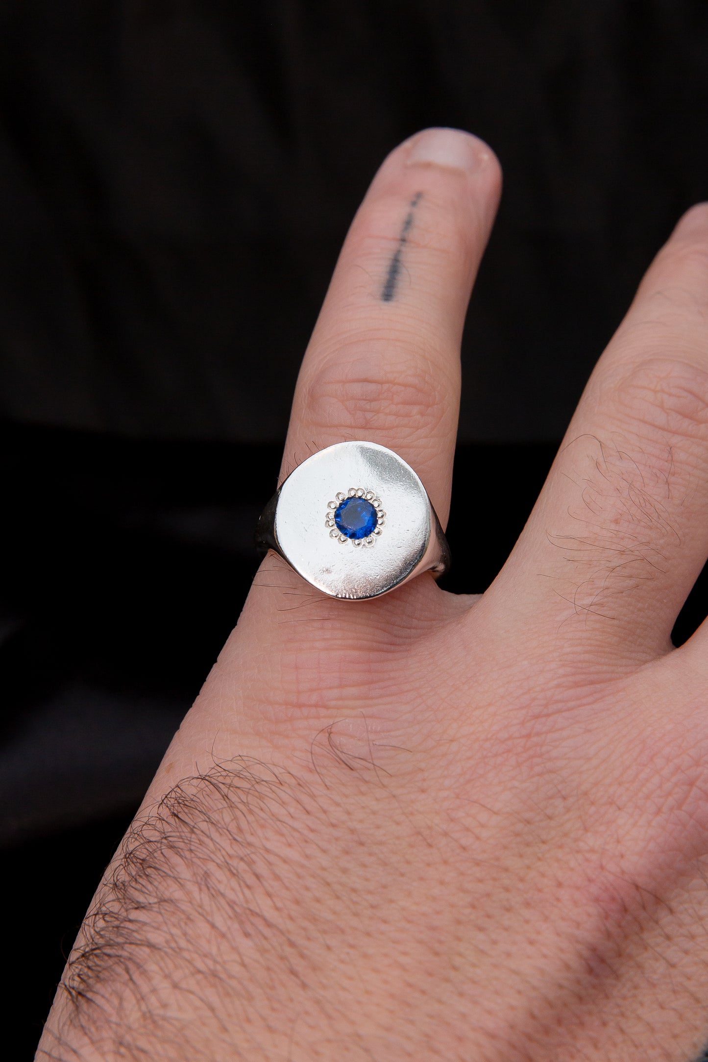 Sample Signet [DARK BLUE SPINEL]