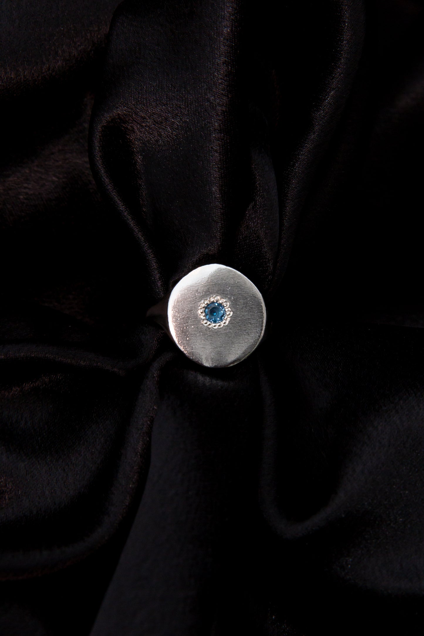 Sample Signet [Light Blue]