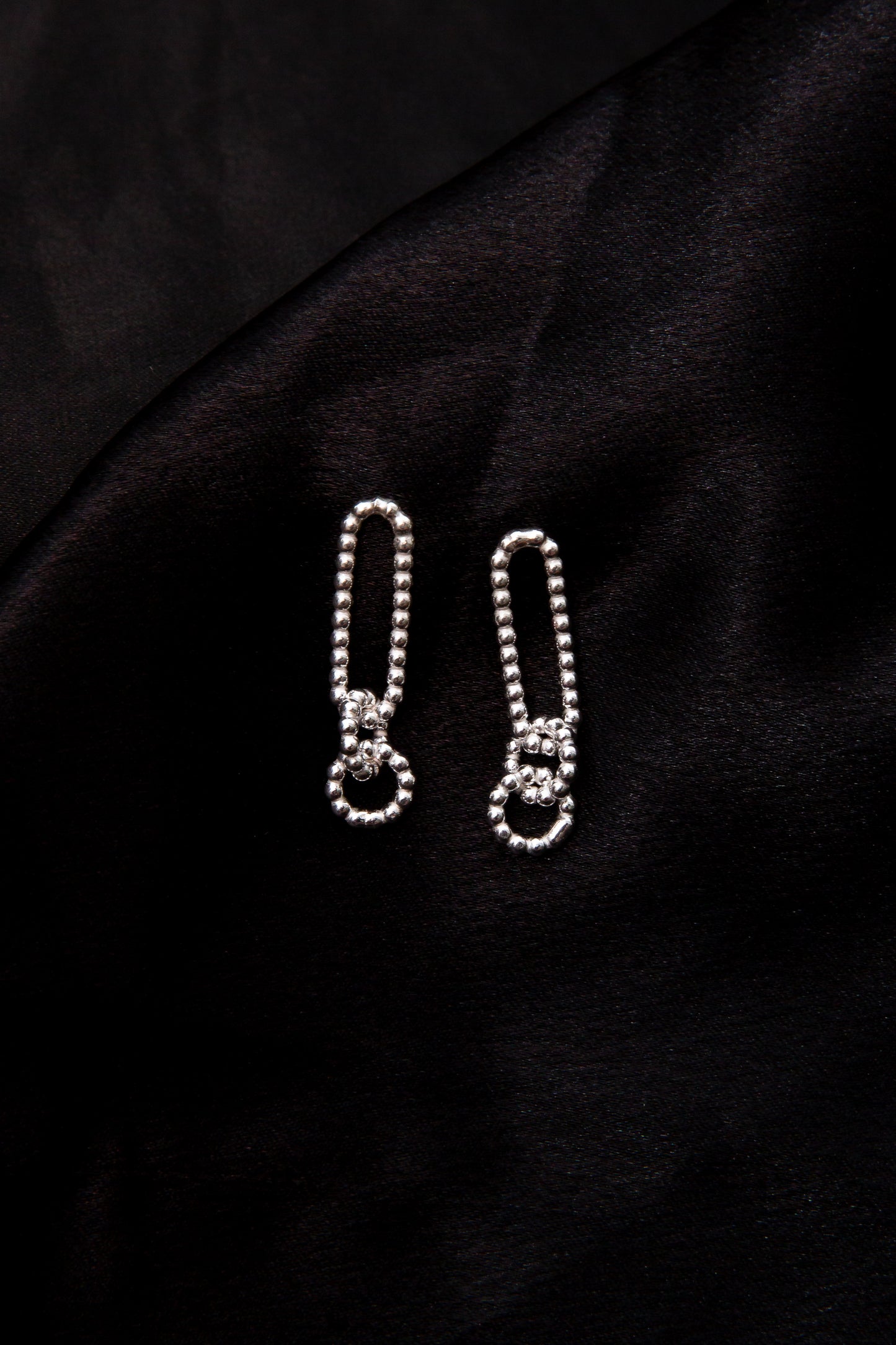 Sample Chain Earrings [GRANULATED]