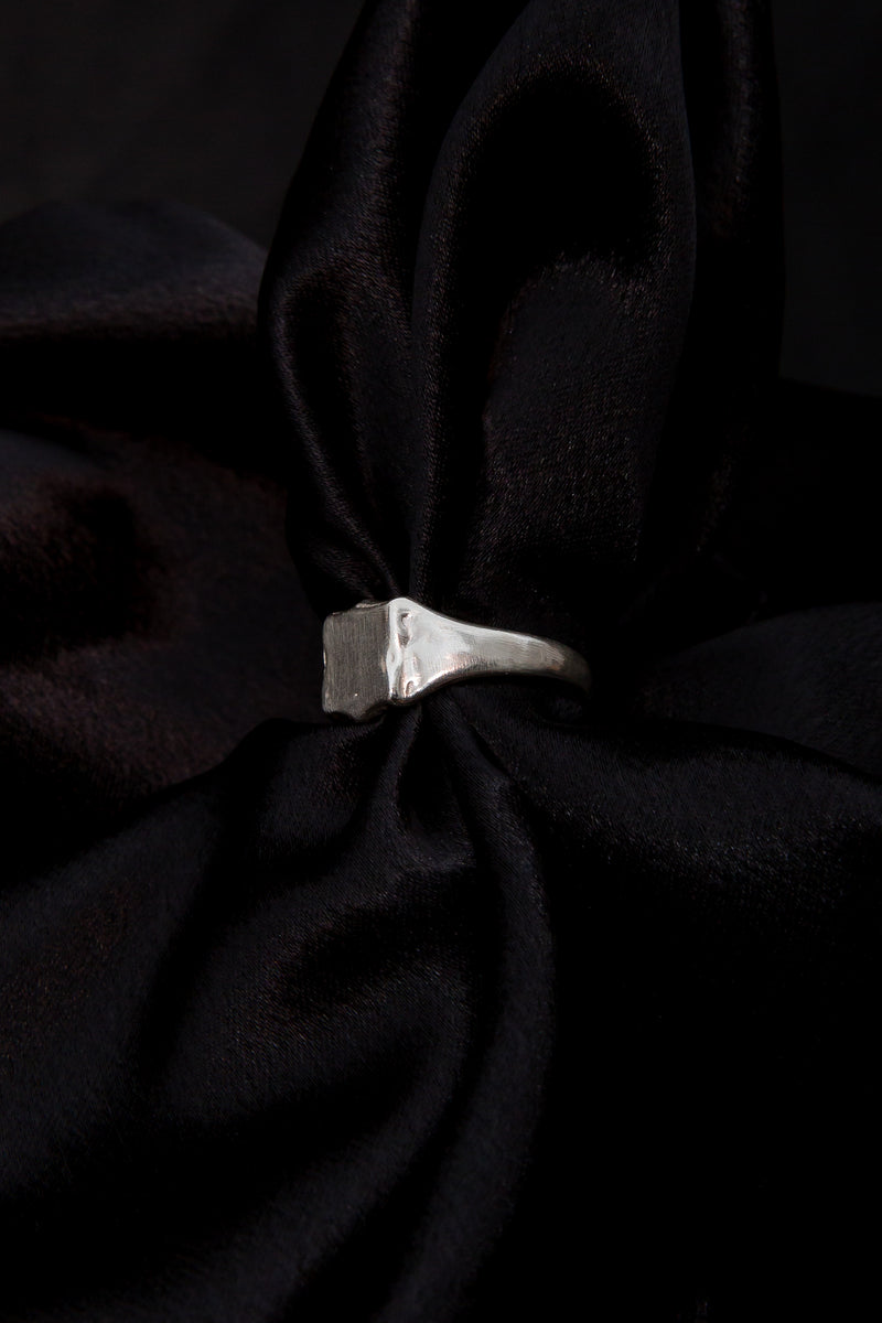 Sample Crest Signet