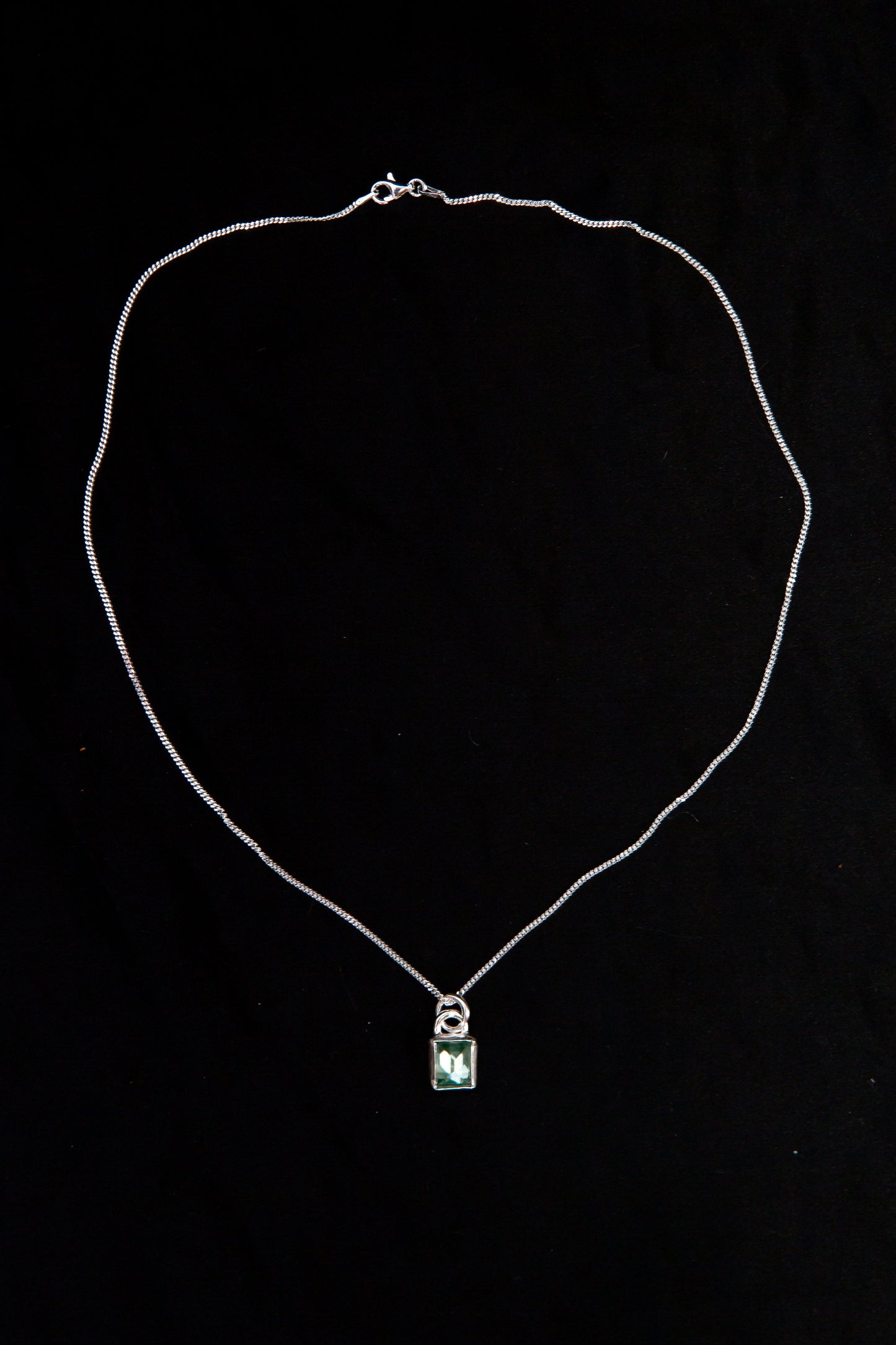 The Indocyanine Pendant