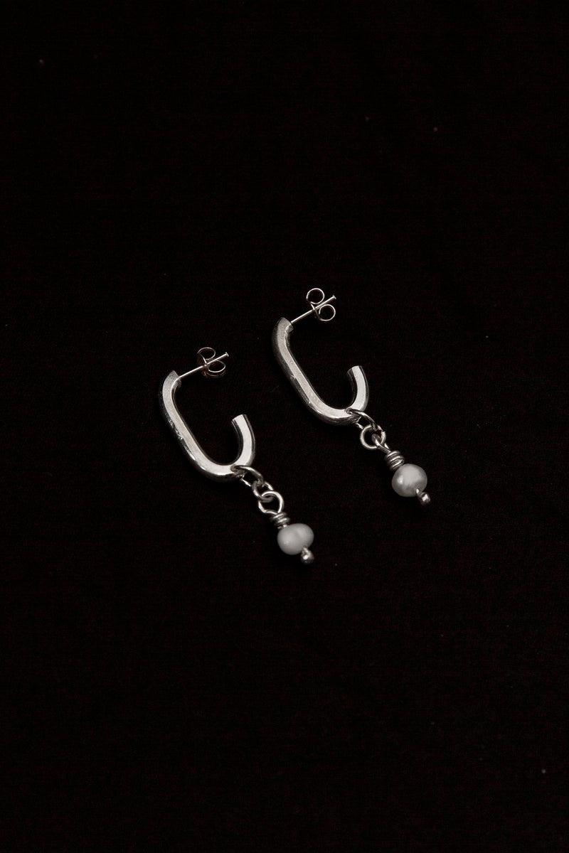The Goccia D'osso Earrings [PAIR]