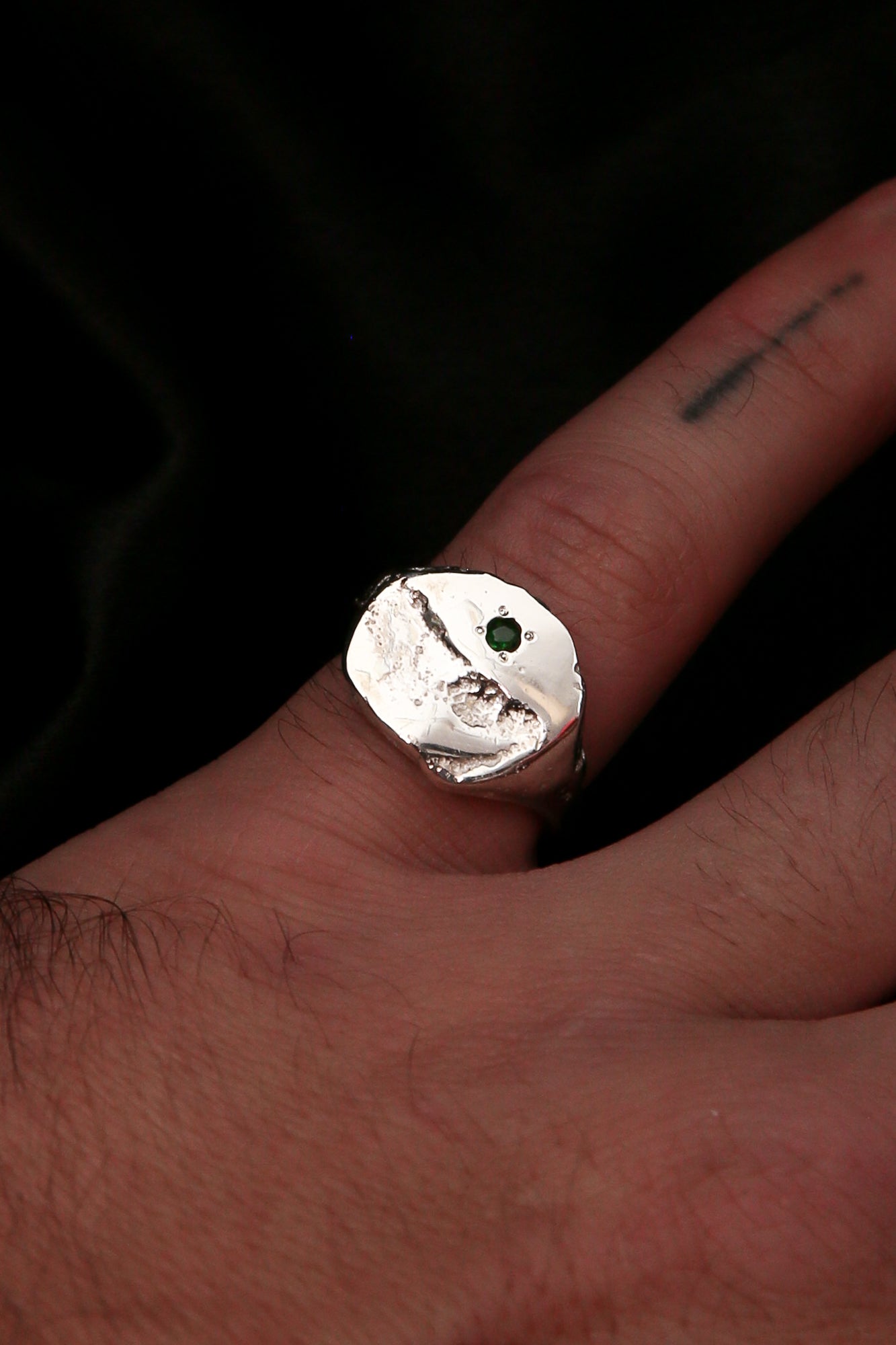 Attrito Signet