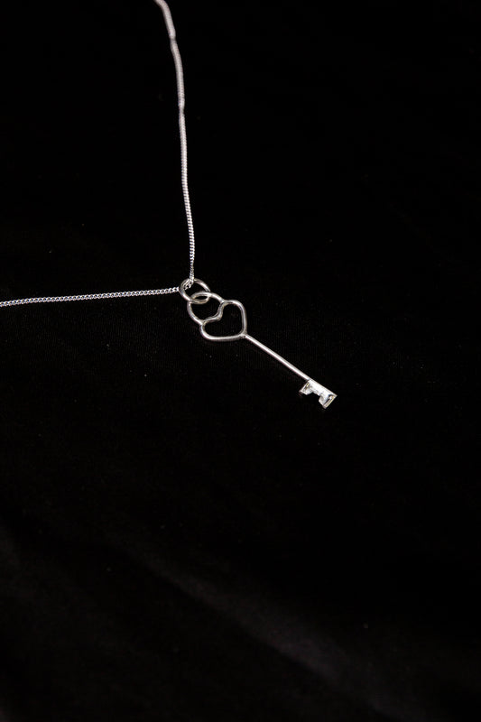 K(ey) Hole Necklace [KEY]