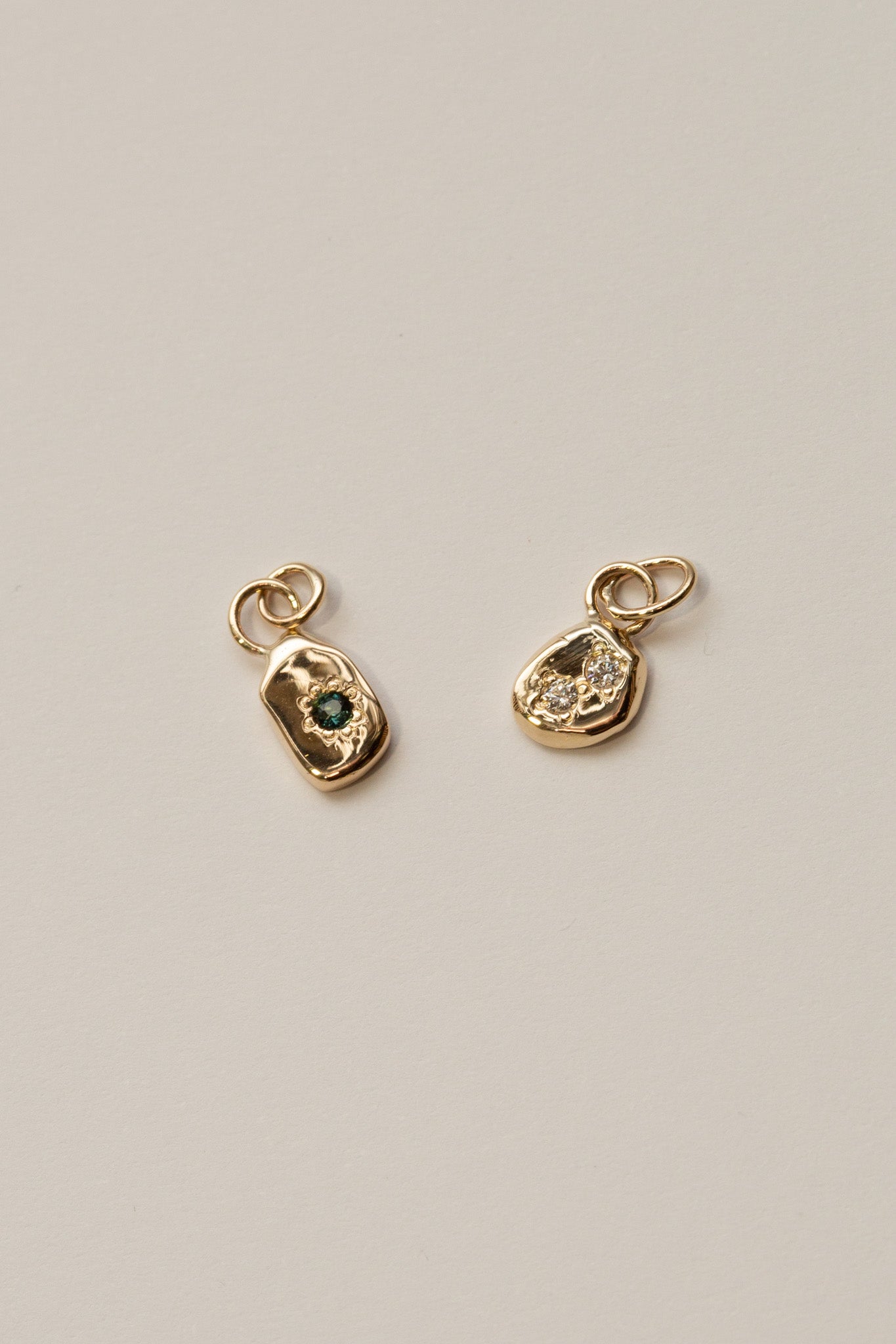 Gold Pendant (Diamond)