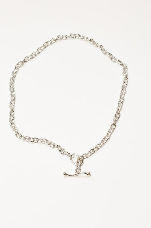 Oval Link Necklace with Twisted Fob