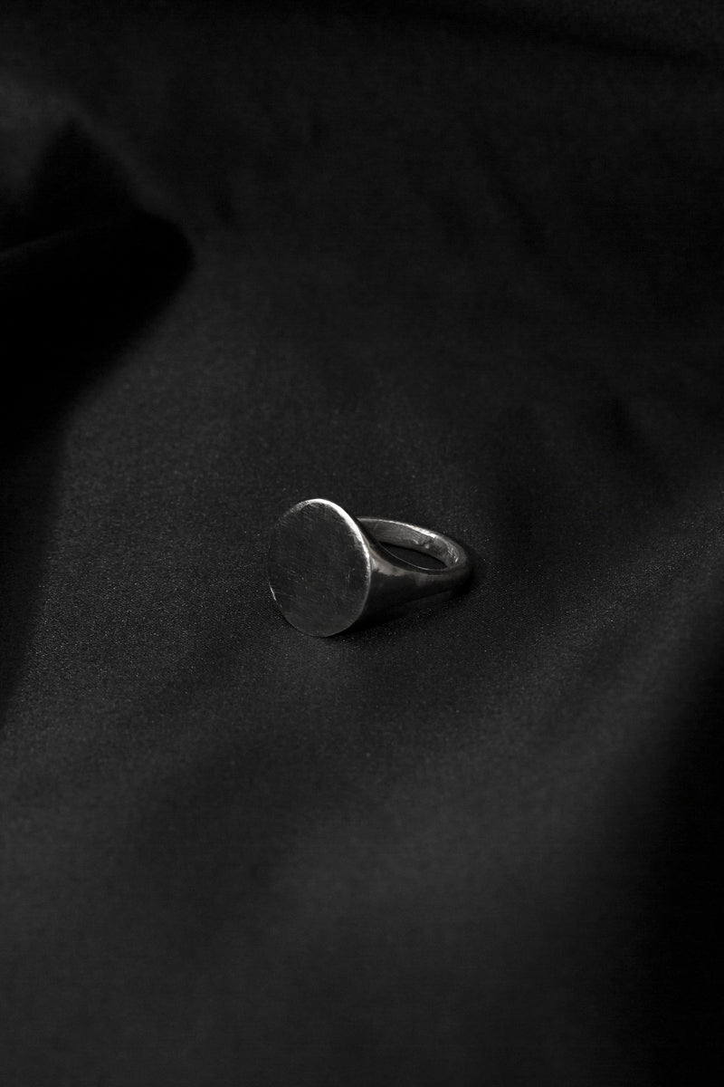 Specchio Signet